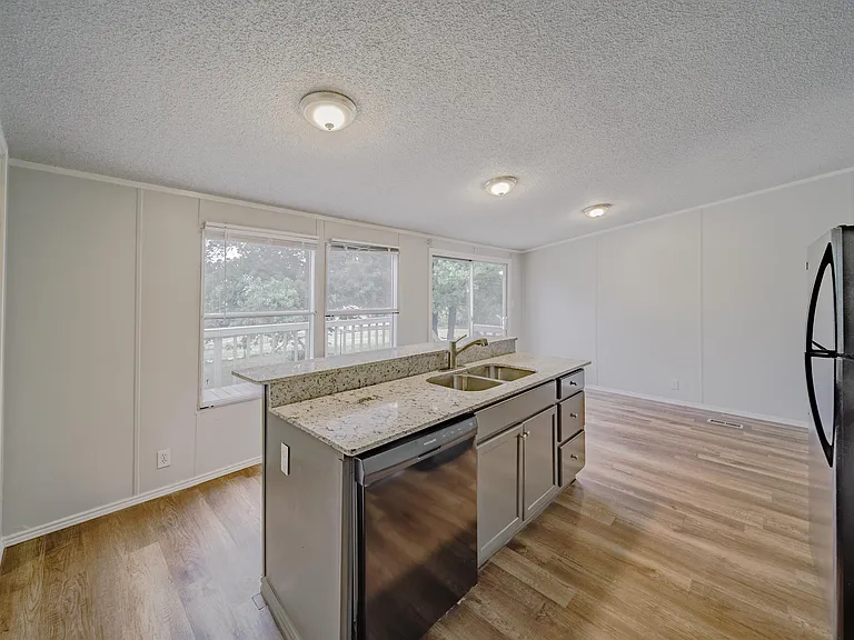 462 Big Salty Dr — Photo 4