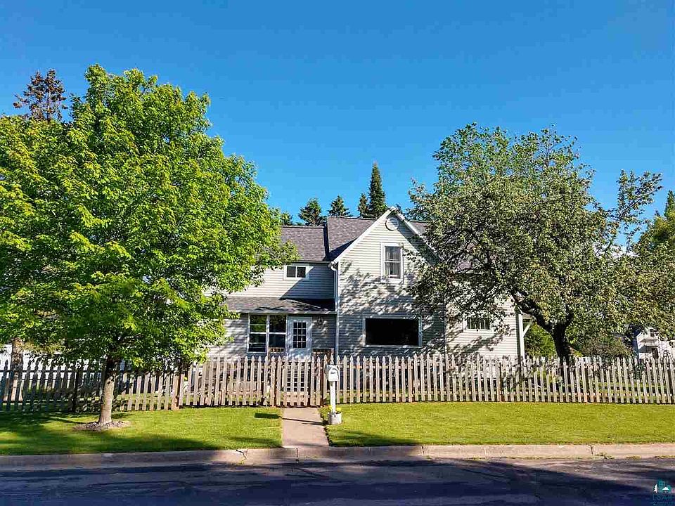 1st image of 800 15th Ave W