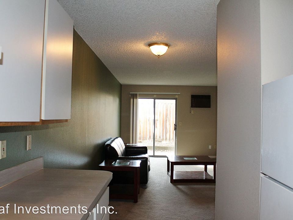 1st image of 310 Pleasant Ave APT 4