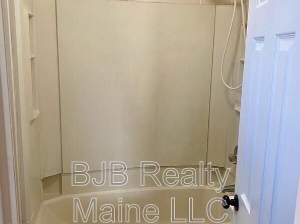 221 Woodford St APT 9