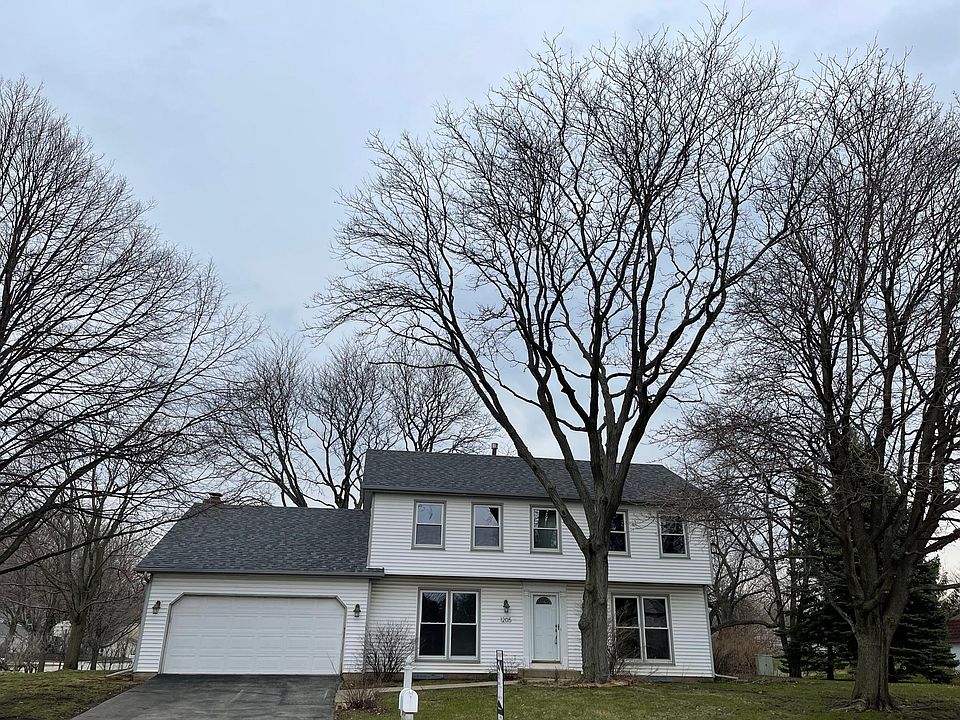 1st image of 1205 River Oak Dr