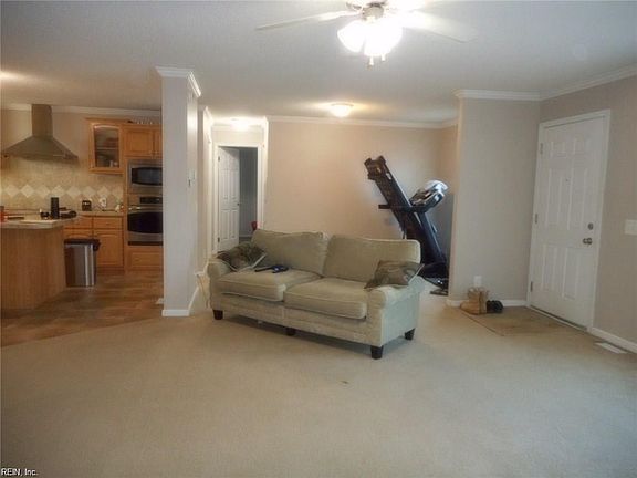 5th image of 1229 Swallow Dr