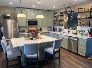 2210 18th St SW, Cedar Rapids, IA 52404