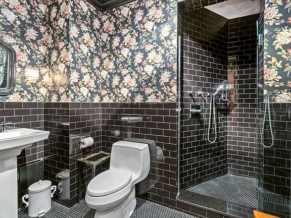 3rd image of 56 Irving Pl #1EDW