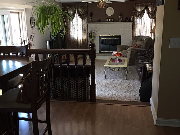 3rd image of 36315 Sandy Knoll Dr