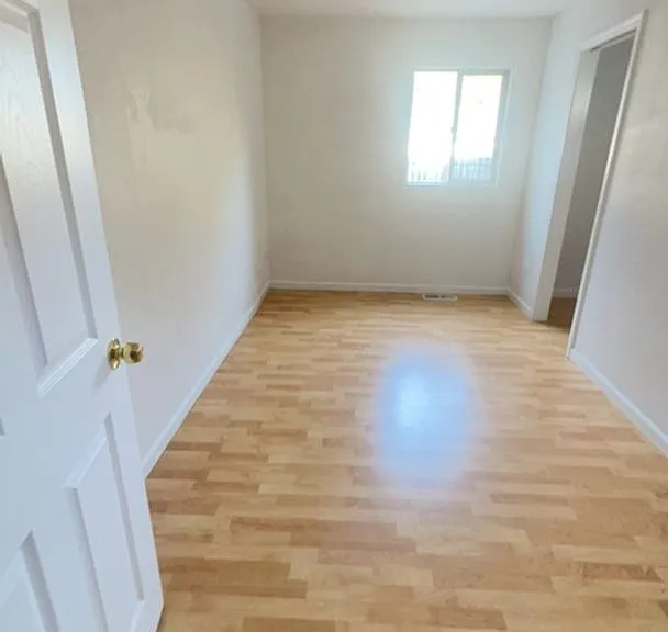 1002 NE 8th St — Photo 11