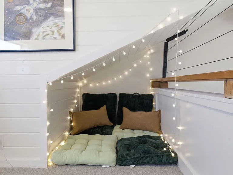 Reading Area