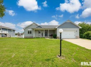 422 Lakemper Dr, Metamora, IL