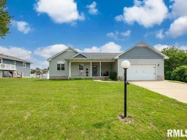 422 Lakemper Dr, Metamora, IL 61548