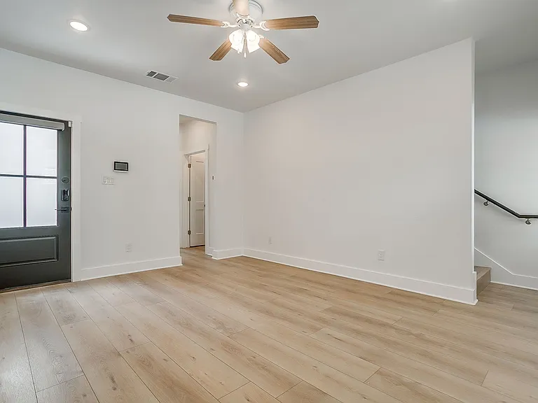 2811 Forest Park Blvd — Photo 3
