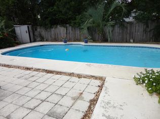 4214 Camellia Cir W, Jacksonville, FL 32207