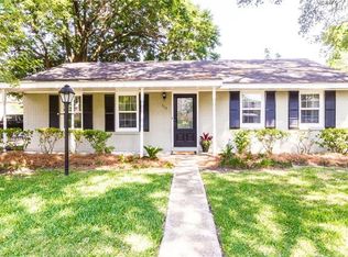 266 Garden Rd, River Ridge, LA 70123