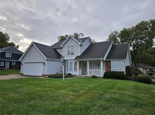 3 Chadwick Ln, Country Club, MO 64506