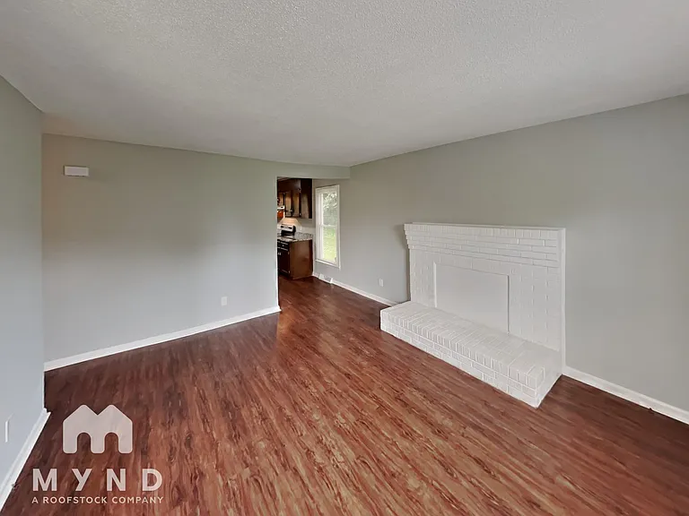 112 Pineview Ct — Photo 10