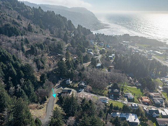 5th image of 212 Chief Albert Dr
