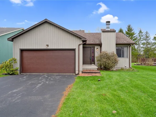 3224 Holly Rdg, Baldwinsville, NY 13027