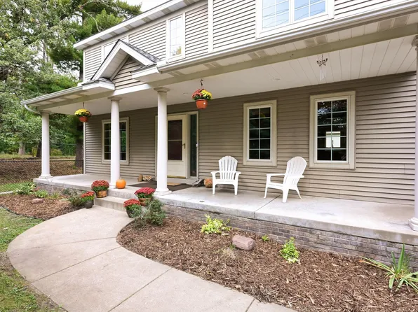 10 12th Ave NW, New Brighton, MN 55112