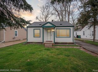 21223 Rensselaer St, Farmington Hills, MI 48336