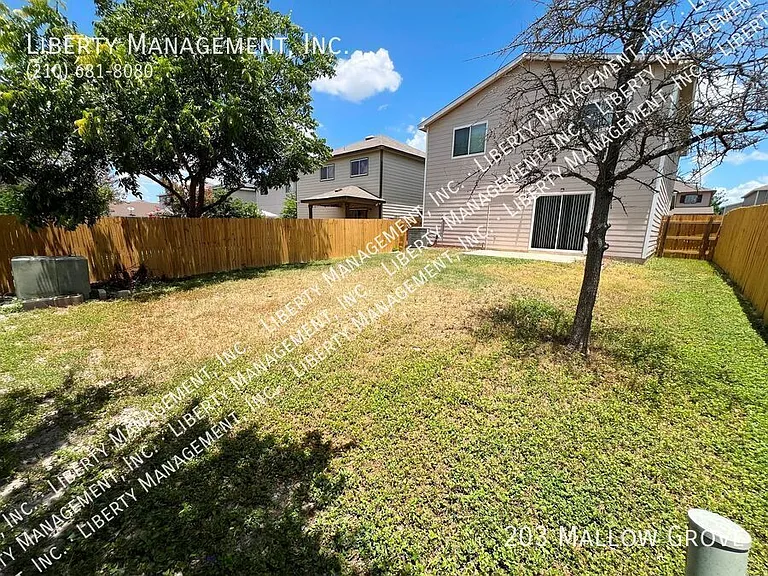 203 Mallow Grv — Photo 36