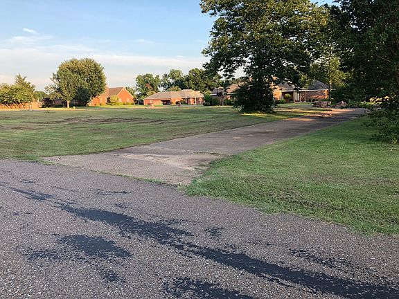 3rd image of 7204 Stonewall Dr