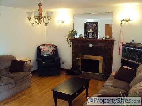 3rd image of 1642 Wapiti Ave