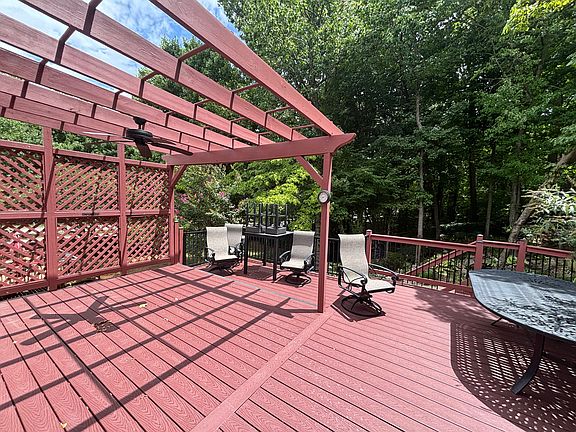 4th image of 5907 Skyline Dr