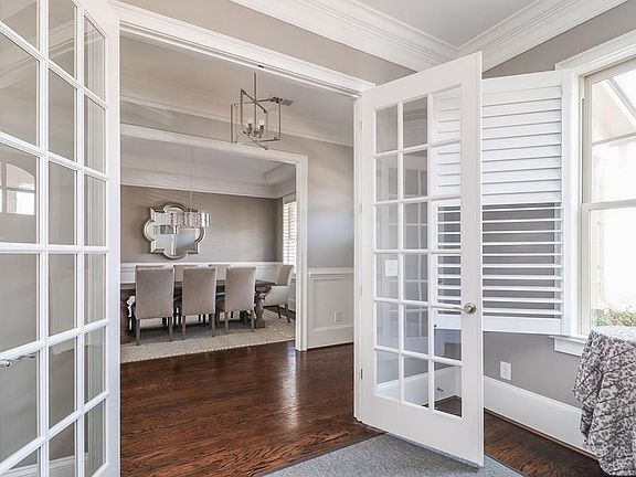 2nd image of 360 Pelton Ct