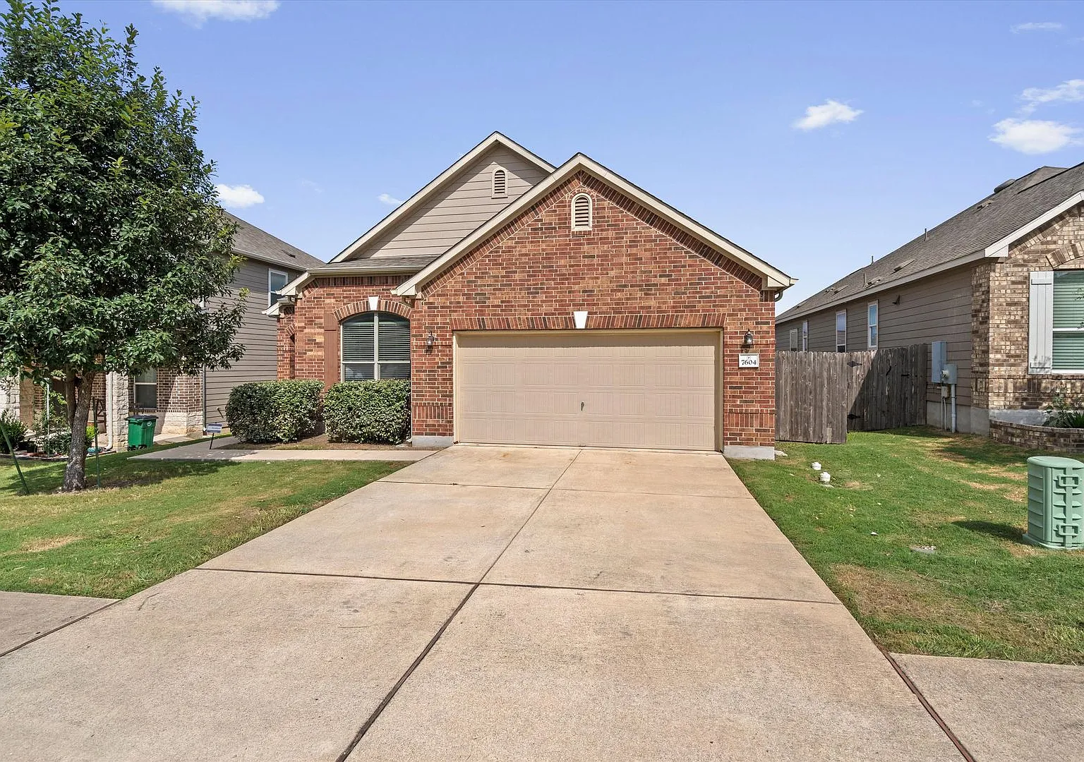 7604 Knockfin Dr, Austin, Texas 78744 — Photo 1