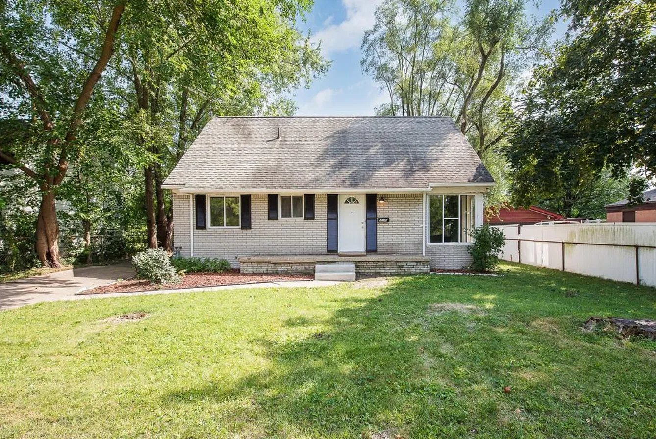 4 bed, 1412 sqft, $2,300 — Photo 1