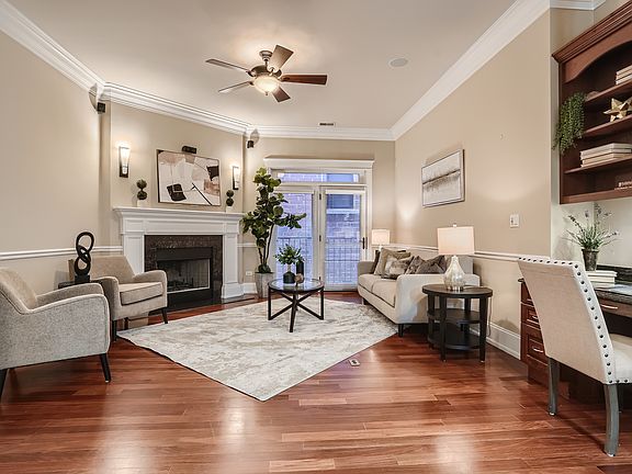 3rd image of 1442 W Fullerton Ave APT 4D