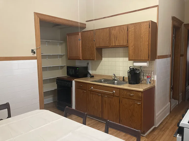 705 W Belmont Ave #2F — Photo 10