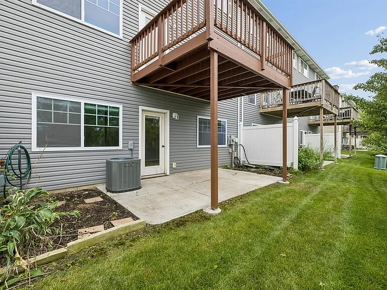 5638 Shailee Ct — Photo 9