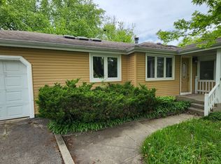 20831 N Maple Ct, Deerfield, IL 60015