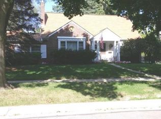1396 Sheridan St, Plymouth, MI 48170