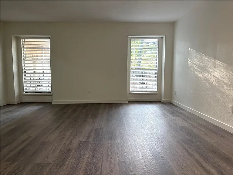 11913 Rennalee Loop — Photo 14