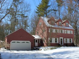 98 South Rd, Pepperell, MA 01463