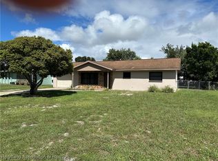225 Sparrow Ave, Sebring, FL 33870