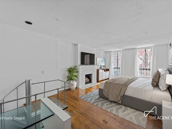 418 1/2 E 9th St APT 1A, New York, NY 10009