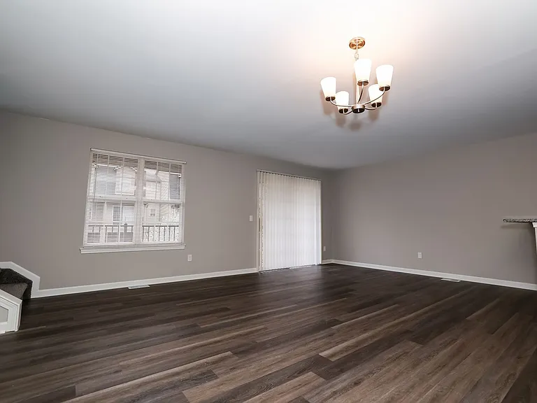 538 Napa Valley Dr — Photo 9