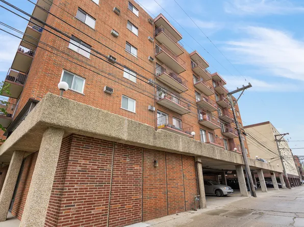 7830 W North Ave APT 711, Elmwood Park, IL 60707