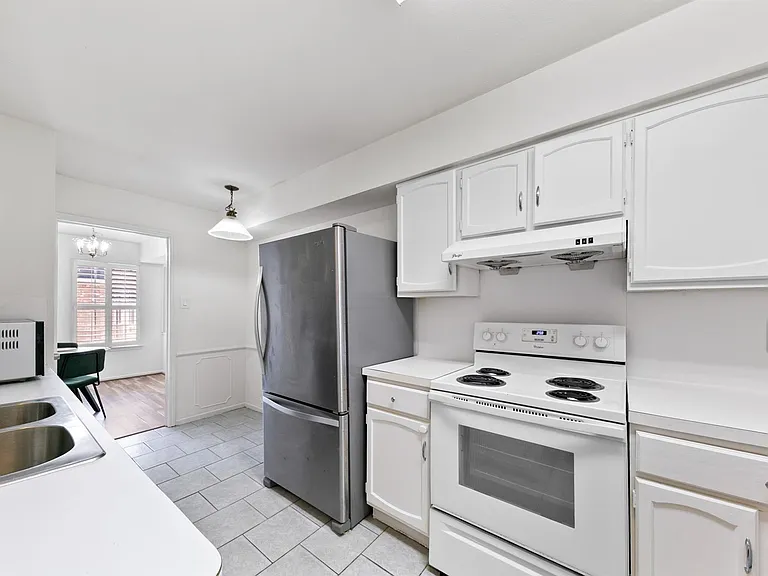 361 N Post Oak Ln #231 — Photo 13