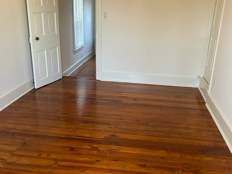 6 E Green St #1/2 — Photo 6