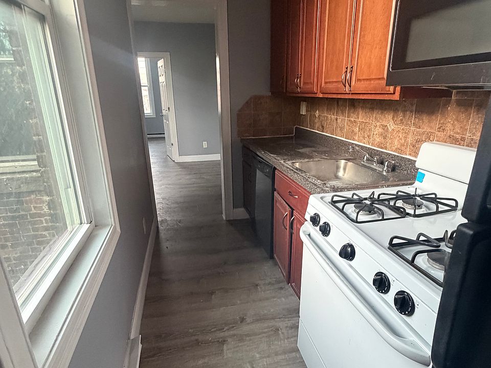 1st image of 305 49th St APT 8