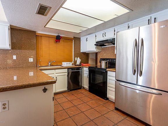 4th image of 2556 N 45th Ave