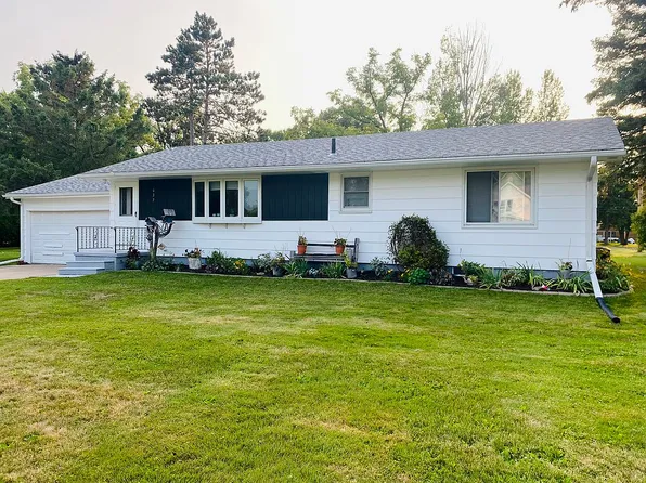 637 Madison St, Stanley, WI 54768