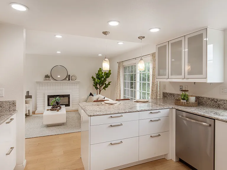 985 Summerfield Dr — Photo 19