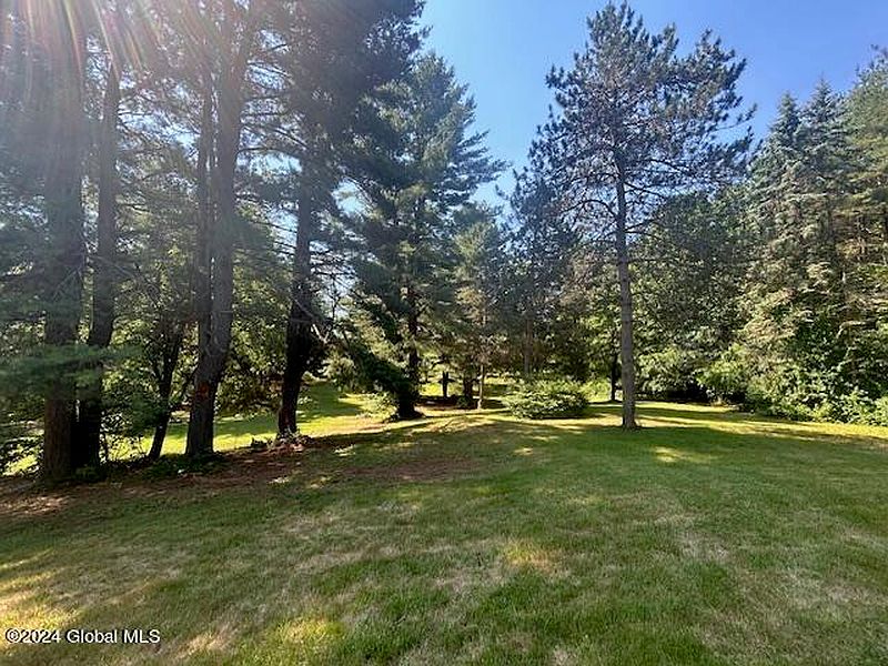 3rd image of 56 Log Woods Road