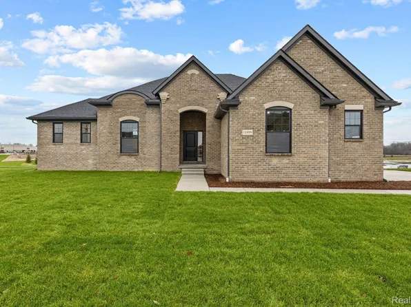 11899 Romeo Ln, Washington, MI 48094