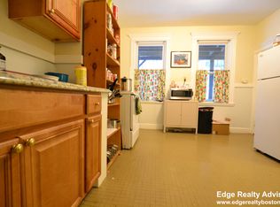 1719 Commonwealth Ave APT 1, Boston, MA 02135