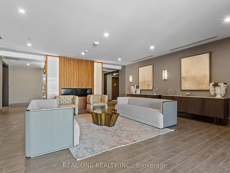 470 Dundas St E #614 — Photo 24
